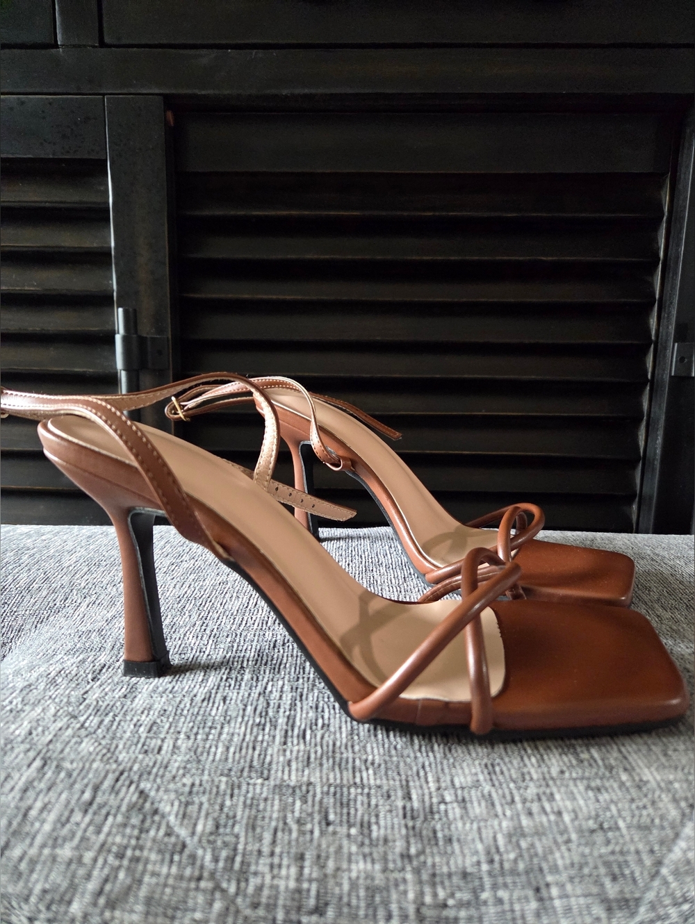 Brown Square Open Toe Strappy Ankle Strap Heel Sandals Size 37